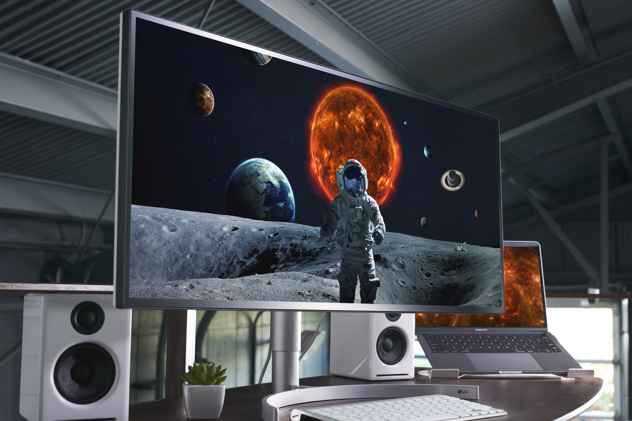 LG Ultra Wide Monitors shot by Matthew Roharik Los Angeles Lifestyle Product Photographer