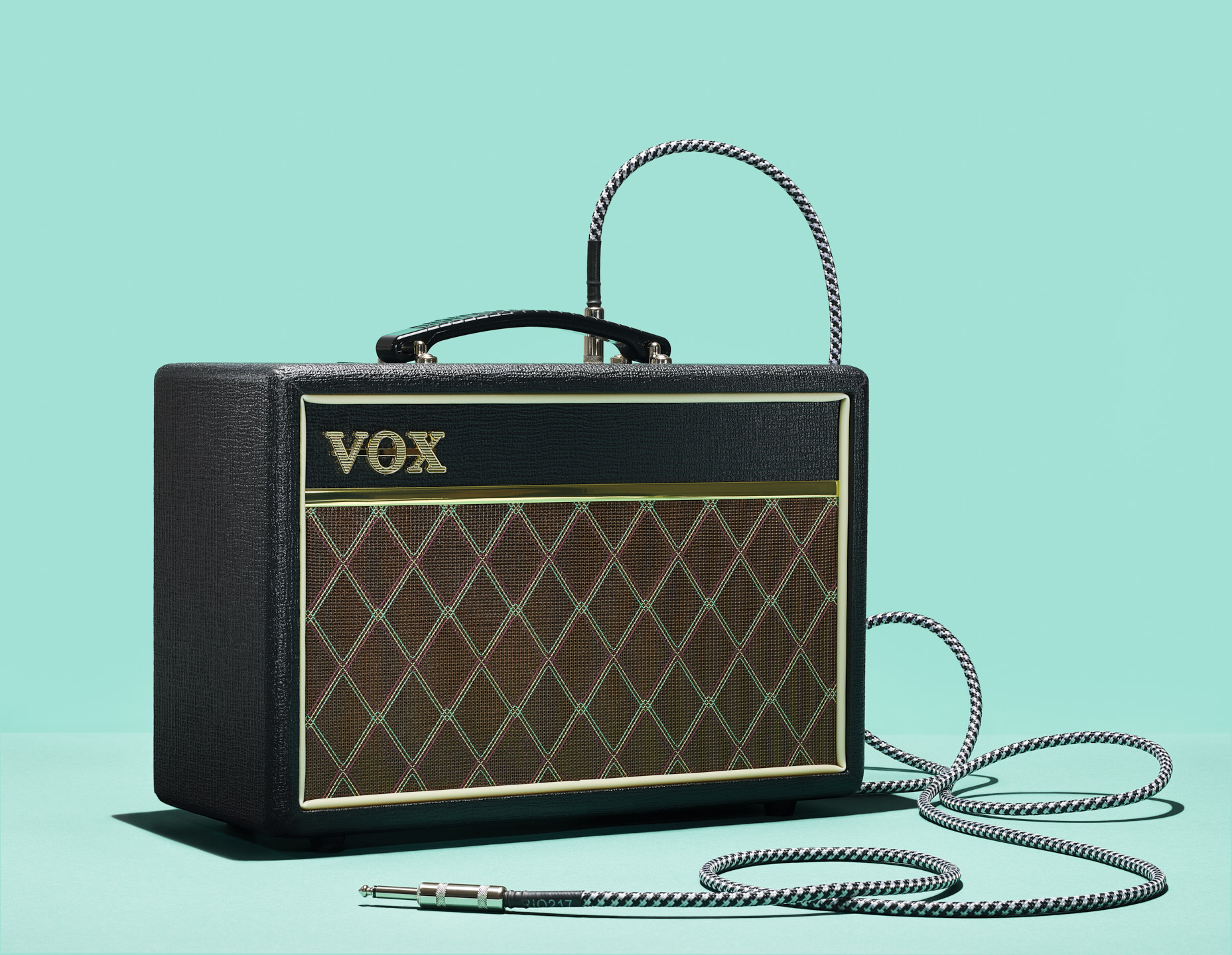 Vox Amplifier by Still Life Product Photographer Matthew Roharik Los Angeles
